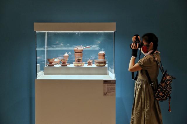 艺术家谢强中华文明主题紫砂作品展在中国美术馆开幕